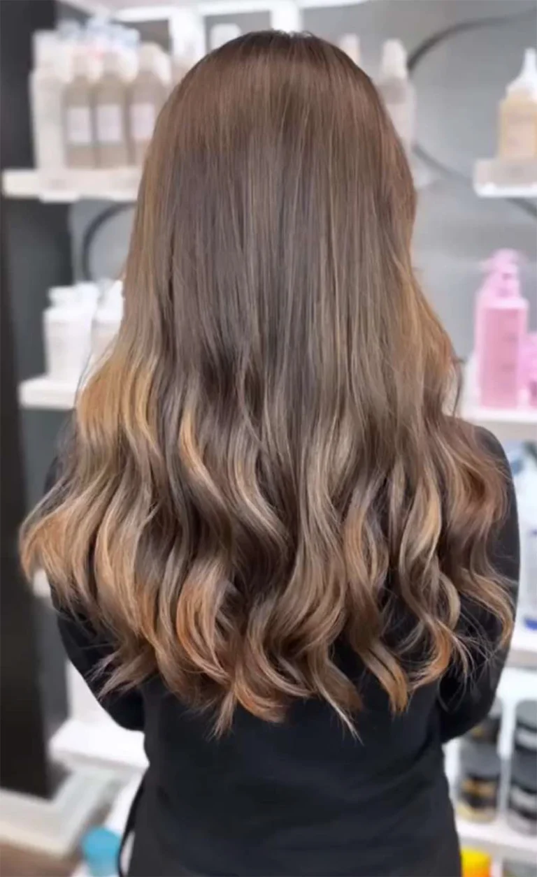 Lang haar met karamel balayage